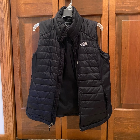 The North Face Jackets & Blazers - North Face black winter vest (M)